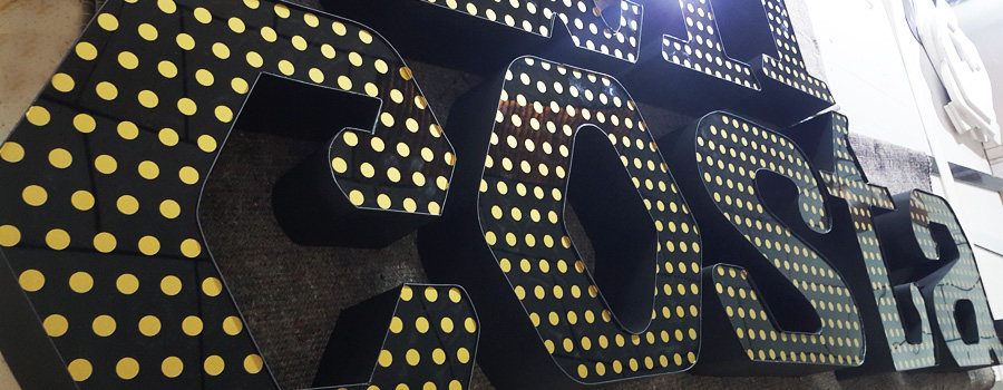 Letras corpóreas aluminio efecto chalenuken