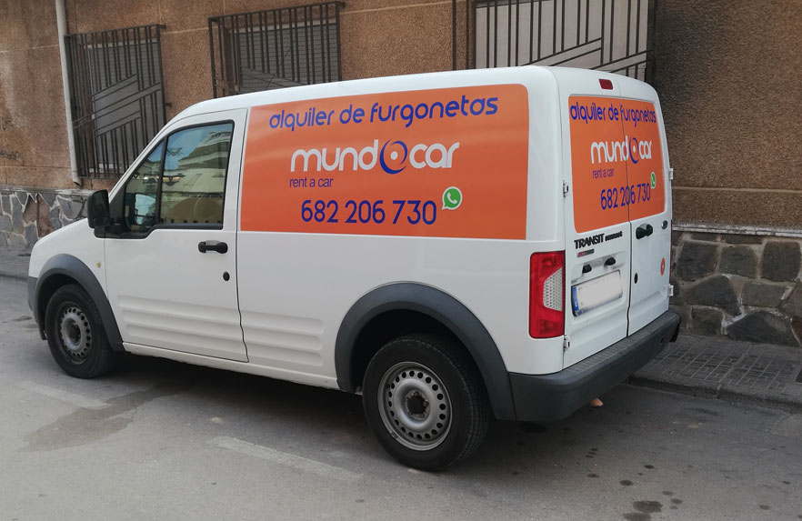 Rotulación de furgoneta con vinilos para coches